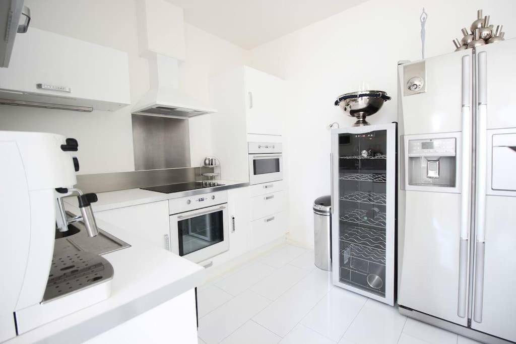 White Luxury Penthouse In City Centre Amsterdam Exterior photo